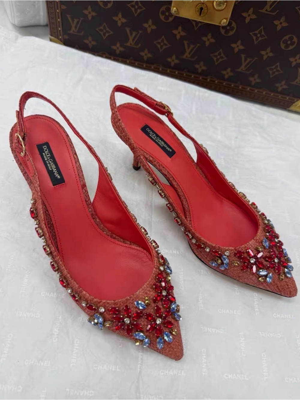 🚩steal Dolce & Gabbana Red Jeweled Pointed Slingback Heels